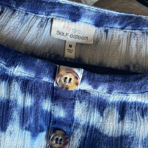 Self Esteem blouse, Navy Blue & White Tie dye cropped 3/4 sleeve with bows. - Picture 4 of 4
